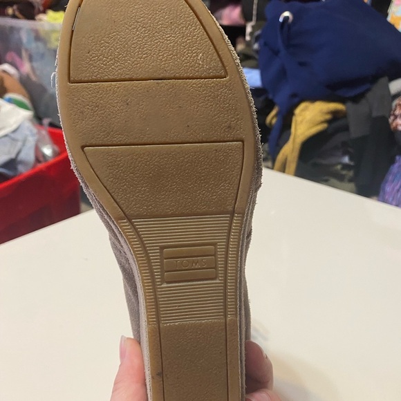 Toms Tan Ankle Booties with Suede Finish - Picture 6 of 6